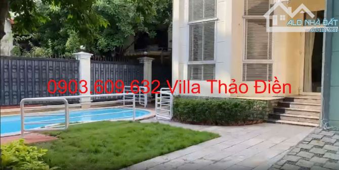 Biệt thự hồ bơi 379m2 tại Nguyễn Văn Hưởng, Thảo Điền, Q2 gần trường Quốc Tế BIS.