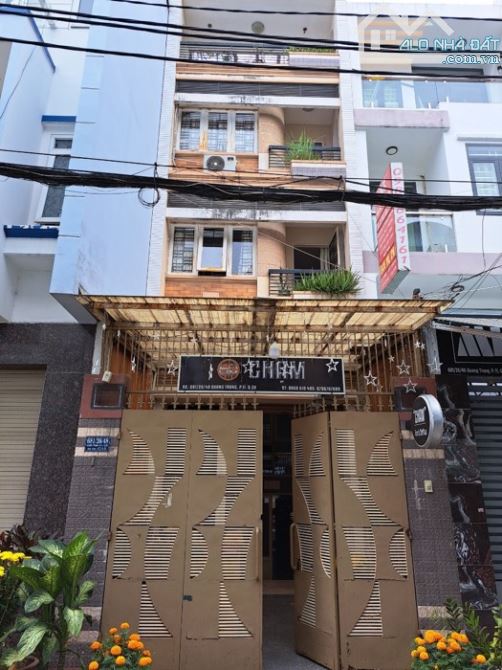 102M2, NGAY CHỢ HẠNH THÔNG TÂY QUANG TRUNG - HXT - NHÀ KIÊN CỐ CHẮC CHẮN - 9PN. GIÁ 10.8 T - 11