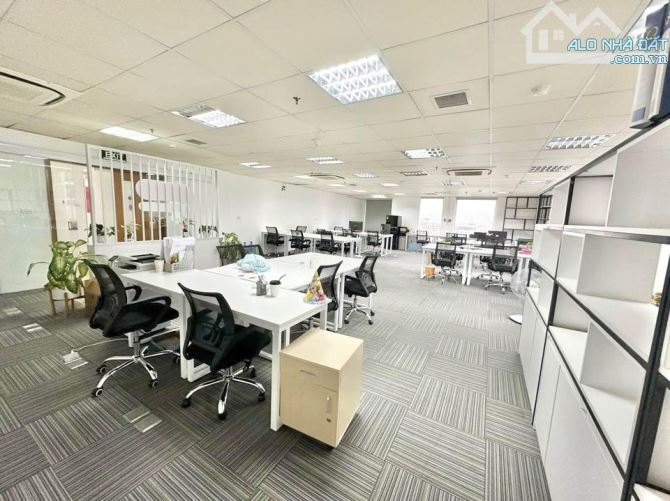 Thái Thịnh - Cho thuê VP 70m2 13 triệu cực mới đẹp, có 1 không 2 - 1