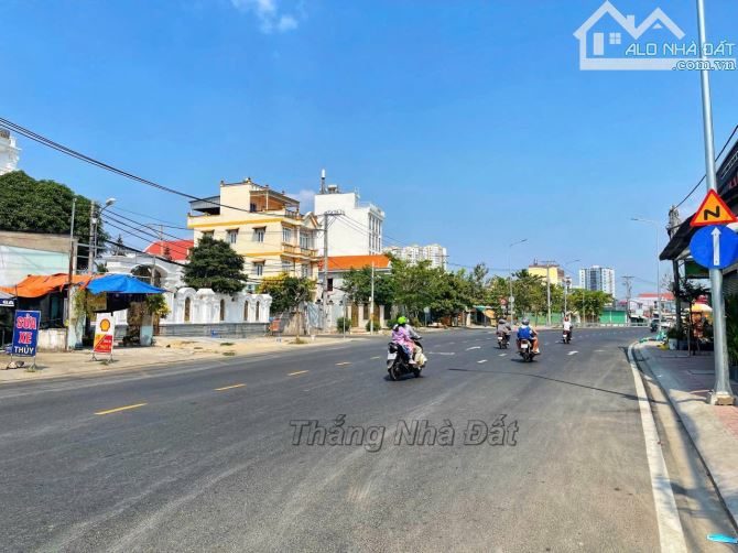 BÁN ĐẤT - 100M2 - HẺM XE HƠI - CÁCH PHÚ MỸ HƯNG CHỈ 3 PHÚT - 1