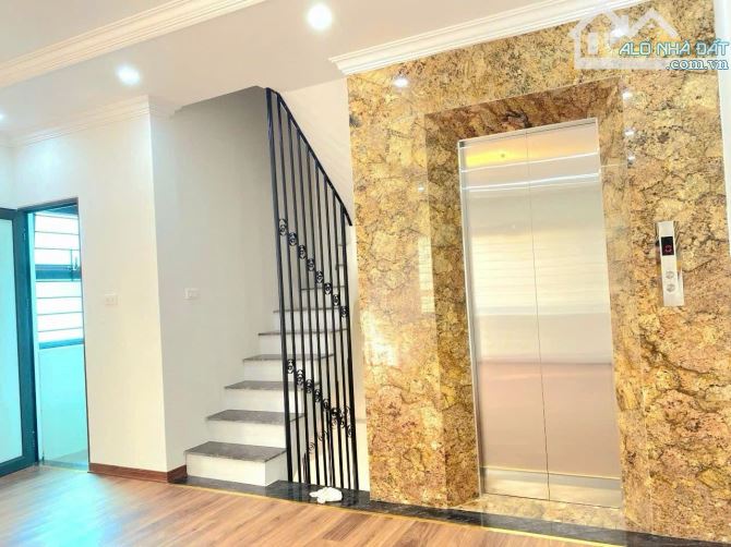 Bán nhà Võng Thị, Tây Hồ, dt 45m, 6 tầng thang máy, ô tô đỗ cửa. Giá 11.5 tỷ - 1