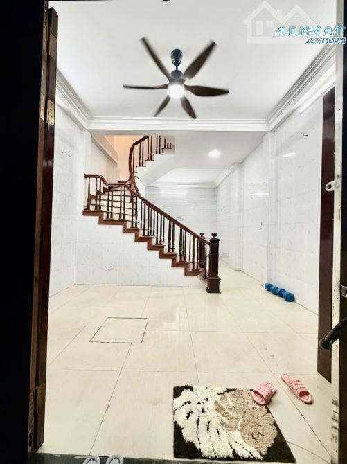 BÁN GẤP NHÀ PHỐ ĐẠI TỪ , Q,HOÀNG MAI , DT 35M2, 6 TẦNG , MT 4M , GIÁ NHỈNH 6 TỶ - 1