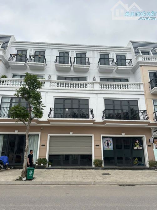 Cực Hiếm - Căn Shophouse Vị trí siêu đẹp - Giá Bao Tốt - 2