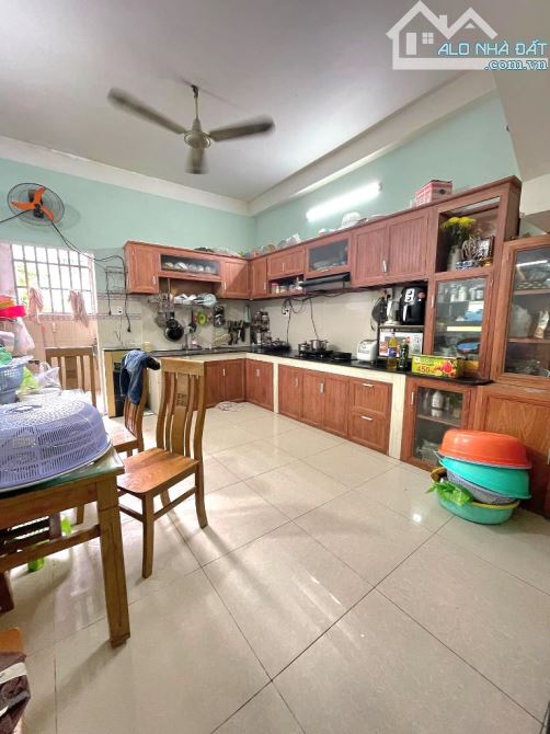 NHÀ ĐẸP 3 TẦNG Đ. SỐ 11 - 26/3 GIÁP TÂN PHÚ -HẺM XE TẢI 6M THÔNG- 81M2(4x21) -CHỈ HƠN 6 TỶ - 2