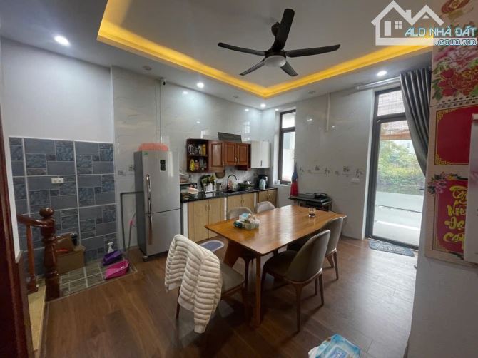LÔ GÓC - MẶT TIỀN QUYỀN LỰC - Ô TÔ TRÁNH - SÁT HỒ - THÔNG ĐƯỜNG MỚI ĐẶNG CÔNG CHẤT - 2