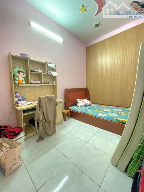 NHÀ ĐẸP 3 TẦNG Đ. SỐ 11 - 26/3 GIÁP TÂN PHÚ -HẺM XE TẢI 6M THÔNG- 81M2(4x21) -CHỈ HƠN 6 TỶ - 3