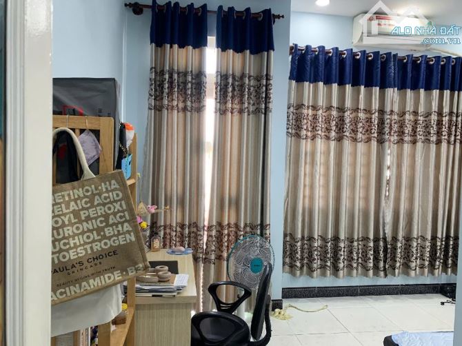 NHÀ ĐẸP 4 TẦNG HẺM XE HƠI THÔNG Đ. 26 THÁNG 3 GẦN AEON TÂN PHÚ -54M2(4.3x13). CHỈ HƠN 5 TỶ - 4