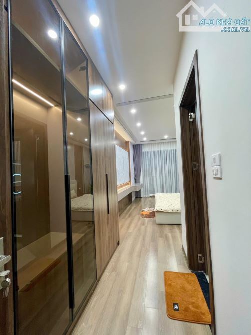 BÁN NHÀ ĐẸP PHỐ VIP FULL NỘI THẤT HOÀNG NHƯ TIẾP LONG BIÊN 45M 7 TẦNG THANG MÁY 10 TỶ - 8