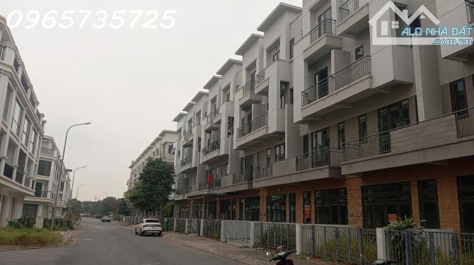 Bán Shophouse nằm giữa 7 tòa chung cư NƠXH giá chỉ nhỉnh 4 tỷ tại Centa VSIP Bắc Ninh