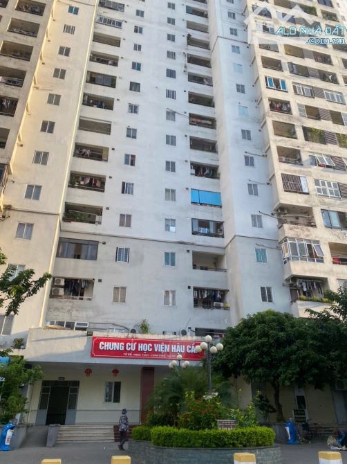 Bán căn hộ 104m2 Chung cư HỌC VIỆN HẬU CẦN Ngọc Thuỵ Long Biên, view Khai Sơn