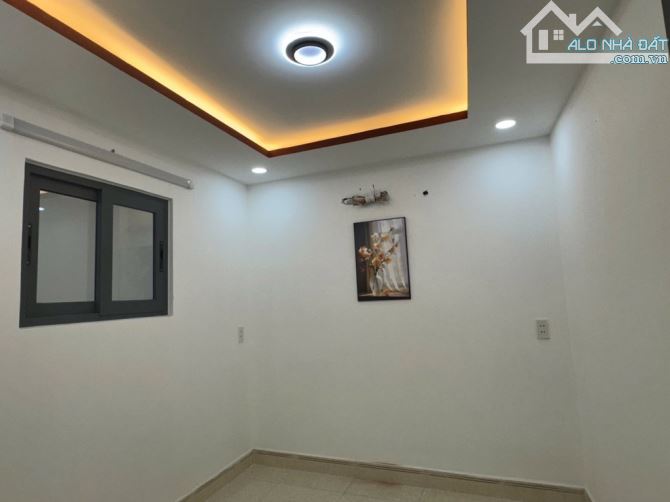 Bán nhà Đường số 14,Phường Bình Hưng Hòa A, Quận Bình Tân,  Dt:   40m2 -  2 tầng - 4 x 10m - 10