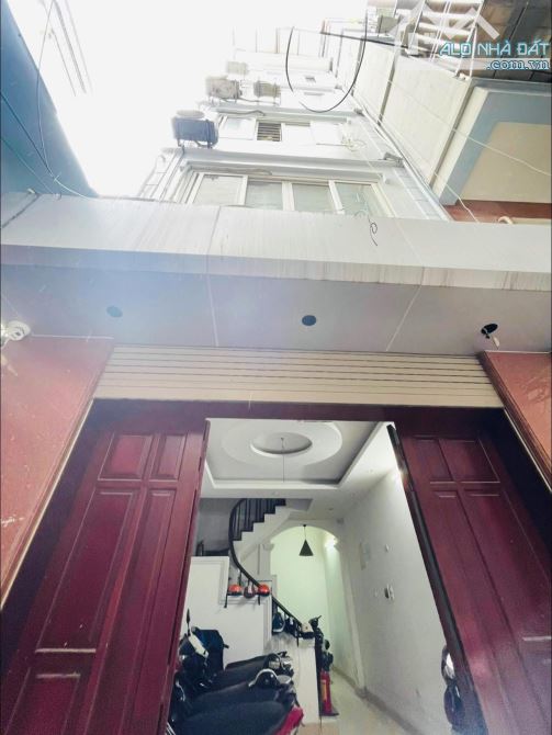 Đỉnh chóp! Nguyễn Chí Thanh -42m*7 tầng, 30m ra oto tránh- chưa tới 9đ - 1