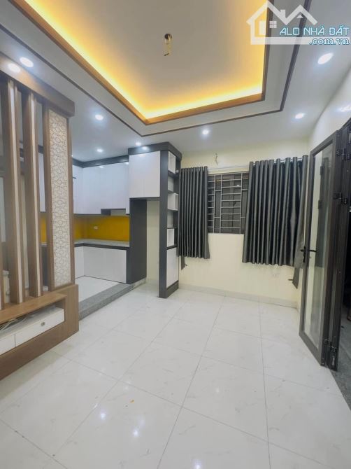 Bán nhà ngõ 173 Hoàng Hoa Thám, Ba Đình – 31m², 5 tầng, giá chỉ 5.86 tỷ - 1