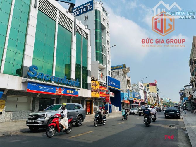 Cho thuê mặt bằng 300m2 mặt tiền đường chính trung tâm Biên Hoà - 1