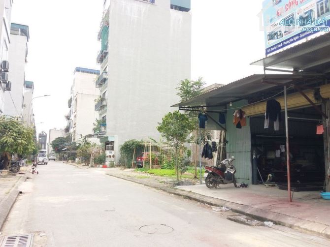 Bán đất dịch vụ Yên Nghĩa Khu B, gần bến xe Yên Nghĩa, tặng GPXD 6,5T, giá đầu tư - 1