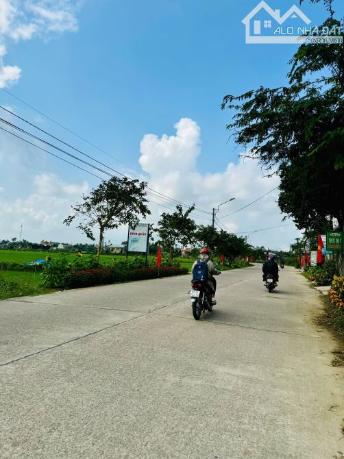 Đầu năm bán  nhanh lô đất trục chính đi Cầu Cửa Đại Hội An chỉ nhỉnh 500 triệu - 1