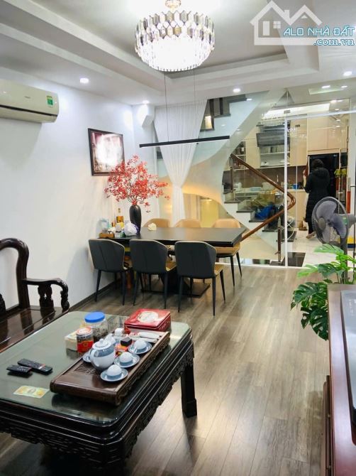 Siêu phẩm Yên Hoà, 10m ra phố, ngõ rộng 3.5m, kinh doanh, full nội thất, 42m2, 13 tỷ - 1