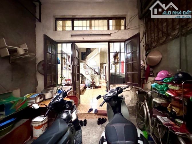 Bán nhà Phố Kim Mã – 50m2 nhà cũ 3 tầng, ngõ thông, sổ chính chủ - 7,95 Tỷ - 1