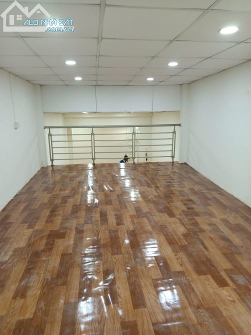 BÁN NHÀ MỚI 4M×13M ,HẺM XE HƠI, GẦN CTY MAY VIỆT HƯNG, GIÁ 1,1 TỶ - 2