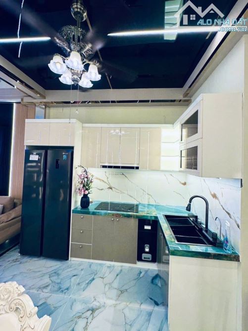 Siêu Phẩm Đẹp Lung Linh 3 Tầng , 40m2, 3PN Ni Sư Huỳnh Liên P10 Tân Bình. Nhỉnh 4 tỷ - 2