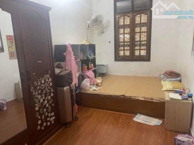 MẶT PHỐ - LÔ GÓC – Ô TÔ TRÁNH – VỈA HÈ KINH DOANH – PHỐ VĨNH PHÚC – 40M – 9 TỶ - 3