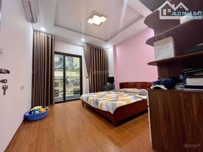 Bán nhà Kim Giang, DT 50m2 x 5 tầng, giá 7.88 tỷ mới, đẹp, ngõ 5m, oto, ở luôn - 3