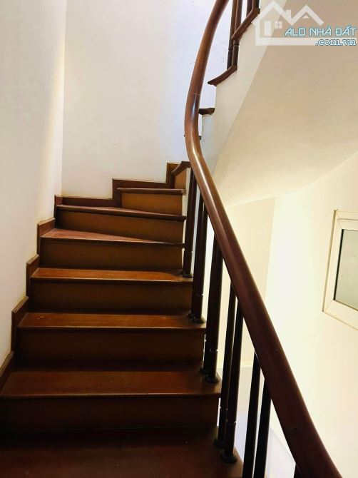 Đỉnh chóp! Nguyễn Chí Thanh -42m*7 tầng, 30m ra oto tránh- chưa tới 9đ - 3