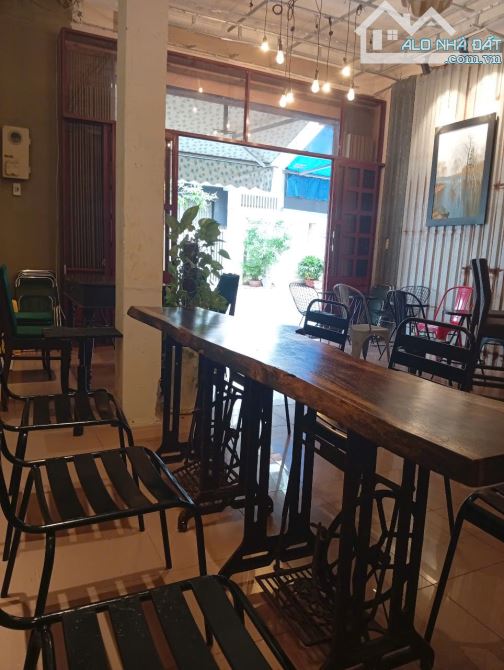 Sang nhượng mô hình Hostel - Cafe - Cocktail Bar mặt tiền đường khu bàn cờ - 3