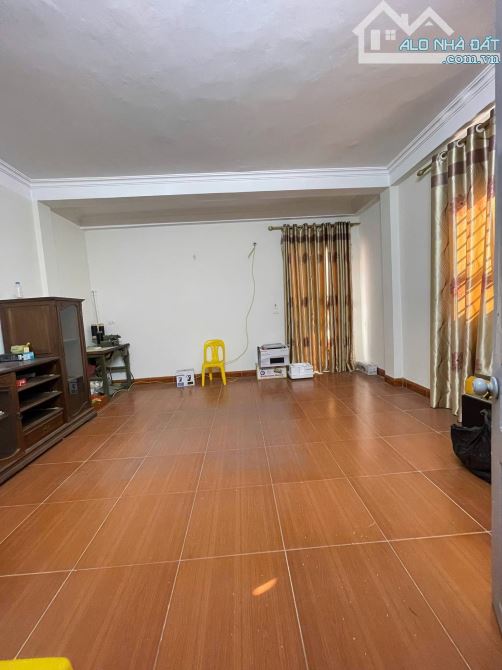 Cần Bán Nhà Gần Phố Bồ Đề 35m2, 5 Tầng 2 Thoáng, Mặt Tiền Cực Rộng, Giá Chỉ 6,35 Tỷ - 3