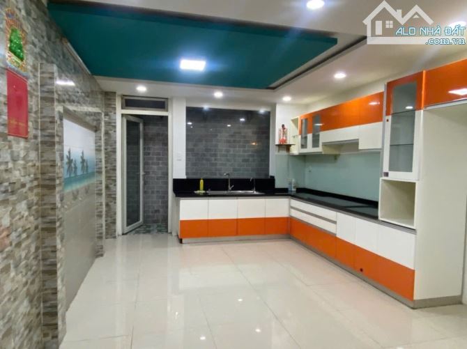 BÁN NHÀ KHUÔNG VIỆT VIEW ĐẦM SEN - 60M2 - 4 TẦNG KHÔNG LỘ GIỚI  - CHỈ 6 TỶ HƠN - 3