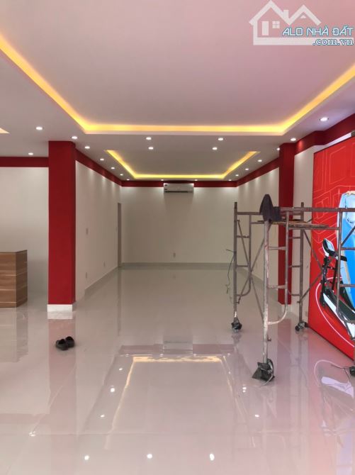 Bán nhà mặt đường Nguyễn Văn Linh gần ngói đỏ 360m2 - 3