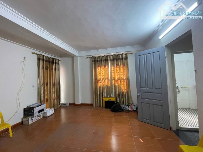 Cần Bán Nhà Gần Phố Bồ Đề 35m2, 5 Tầng 2 Thoáng, Mặt Tiền Cực Rộng, Giá Chỉ 6,35 Tỷ - 4