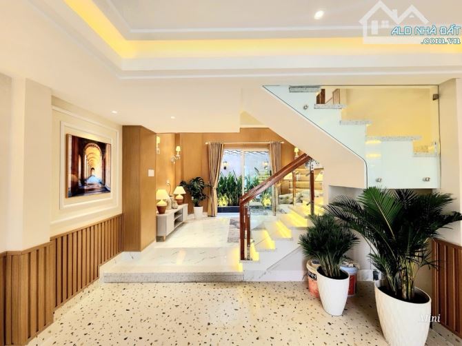 46M2, 4 TẦNG, Ô GÓC NHÀ ĐẸP FULL NỘI THẤT, NHÀ NỞ HẬU, TƯƠNG LAI RA MT ĐƯỜNG,HƠN 5 TỶ - 4