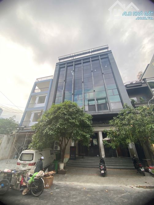 CHO THUÊ NGUYÊN TÒA NHÀ VP NGUYỄN GIA TRÍ, BÌNH THẠNH. 1260M2 7 TẦNG SIÊU RẺ. CHỈ 320TR - 5