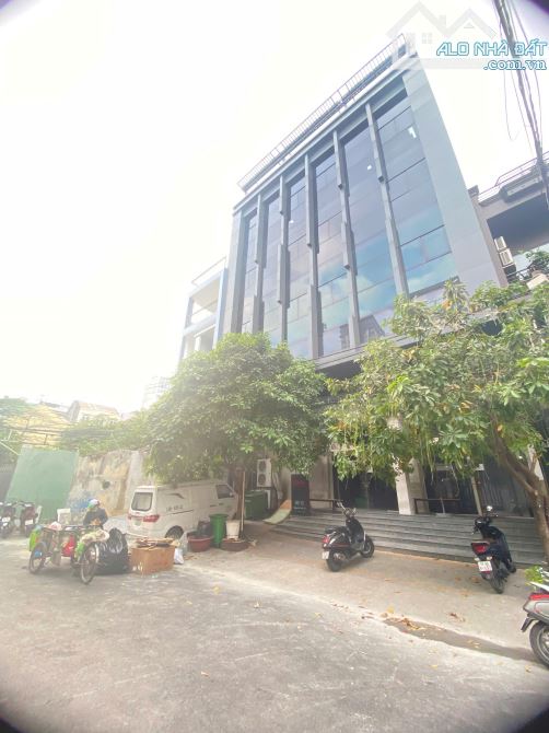CHO THUÊ NGUYÊN TÒA NHÀ VP NGUYỄN GIA TRÍ, BÌNH THẠNH. 1260M2 7 TẦNG SIÊU RẺ. CHỈ 320TR - 7