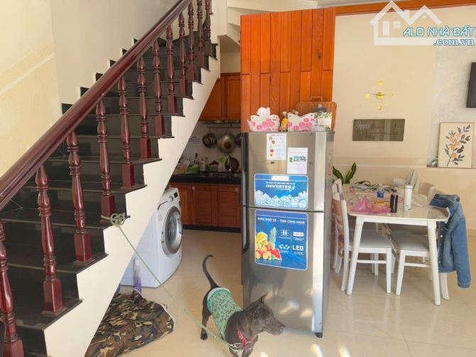 🔥 HOMESTAY TRIỆU VIỆT VƯƠNG, P3 – GIÁ TỐT, VỊ TRÍ ĐẸP 🔥