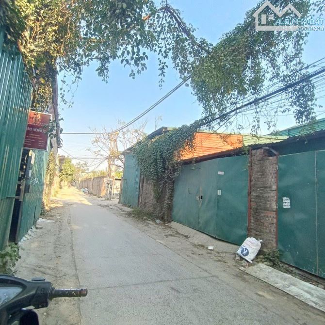 BÁN ĐẤT TÂY HỒ - Ô TÔ TRÁNH NHAU - TÀI CHÍNH NHỎ XINH