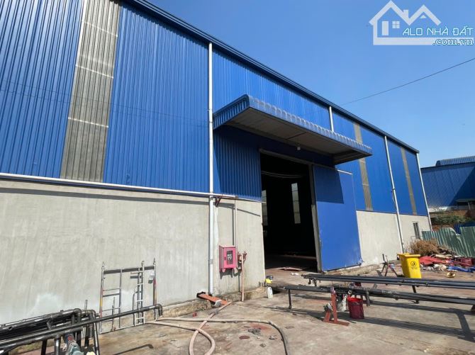 Cho Thuê 3.700m2 Nhà Xưởng Ngoài KCN Tân Uyên Bình Dương Giá 220tr/ Tháng