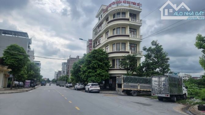 🗣️🔥Bán 2 Lô Cực Đẹp, Mặt Nguyễn Quyền, Đại Phúc Mt 10m, Dt 145m Hướng ĐN, Giá 25,5 Tỷ