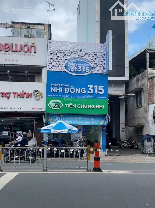 Cho thuê nhà mặt tiền Cô Bắc, Quận 1. DT 4,5 x 13, trệt lầu giá 36 tr