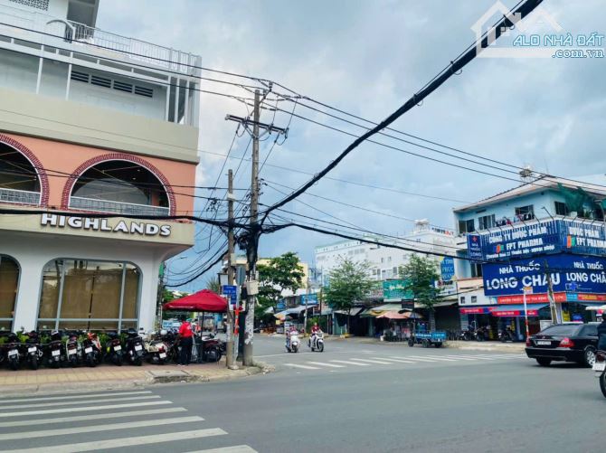 Mặt tiền kinh doanh 60m2 được xây 5 tầng Đinh Bộ Lĩnh Phường 26 Quận Bình Thạnh chỉ 10 tỷ