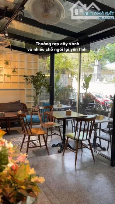 CẦN SANG NHƯỢNG QUÁN CAFE TRUNG TÂM Q.BA ĐÌNH 200m2 x 14m x 1 TẦNG