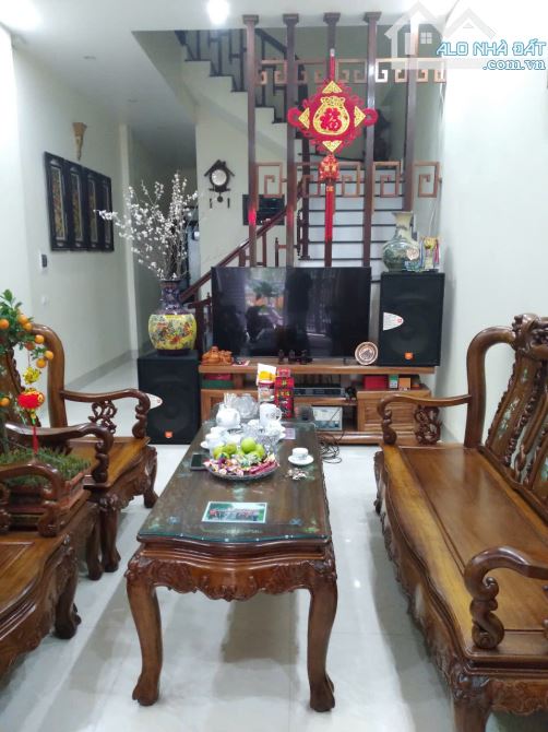 BÁN NHÀ 2 TẦNG NGÕ TO ĐƯỜNG LƯƠNG XÁ P LỘC HOÀ