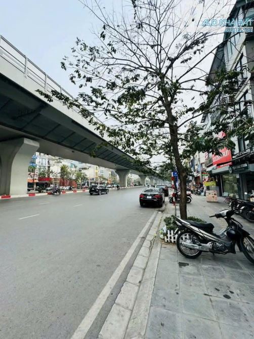 Siêu Hiếm! Nhà MP Minh Khai, 45m2, 7 Tầng, MT:4.2m, Thang Máy, KD Đỉnh, Giá 25 Tỷ.