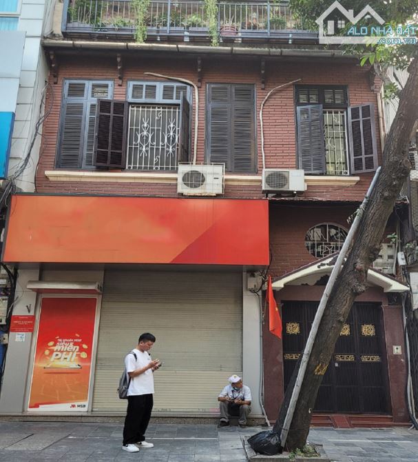 Bán Nhà Mặt Phố Nguyễn Quý Đức, Thanh Xuân, DT 125m2 x 3T, MT:5,4m. Giá Rẻ.