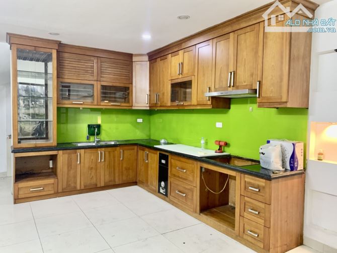 Cho thuê nhà riêng 4 tầng phố Đội Cấn, gần Giang Văn Minh, Ngọc Hà - 1