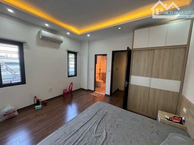 Bán gấp nhà Đại La, Bạch Mai - 40m2 - MT lớn -Full nội thất - 5T - 6.6tỷ - 1