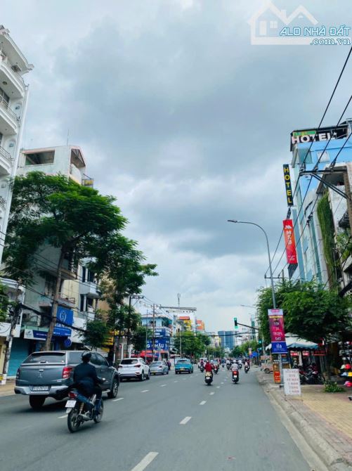 Mặt tiền kinh doanh 60m2 được xây 5 tầng Đinh Bộ Lĩnh Phường 26 Quận Bình Thạnh chỉ 10 tỷ - 1