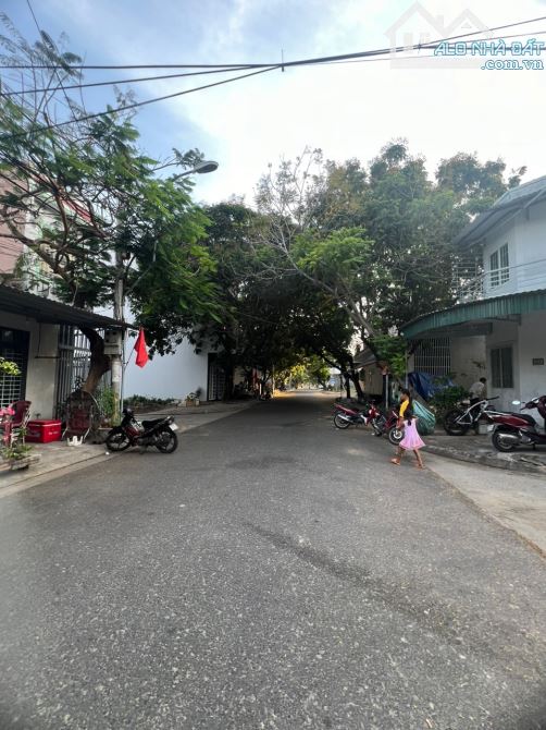 Bán lô đất tái định cư Đất Lành đường 13m oto chạy vô tư. - DT: 82m² (ngang 5m) - 1