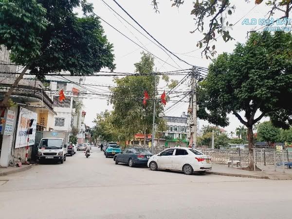 VIEW HỒ - KINH DOANH SẦM UẤT- ĐƯỜNG 3 OTO TRÁNH- CÓ SÂN CHƠI ĐỂ OTO-SÁT CHỢ MUN - 1